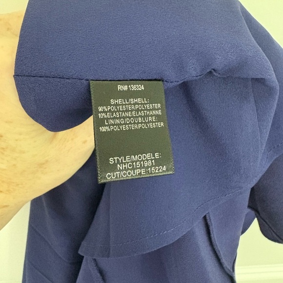 NWOT Halston Heritage Fit & Flare Halter Cocktail Dress size 4 - Picture 8 of 8